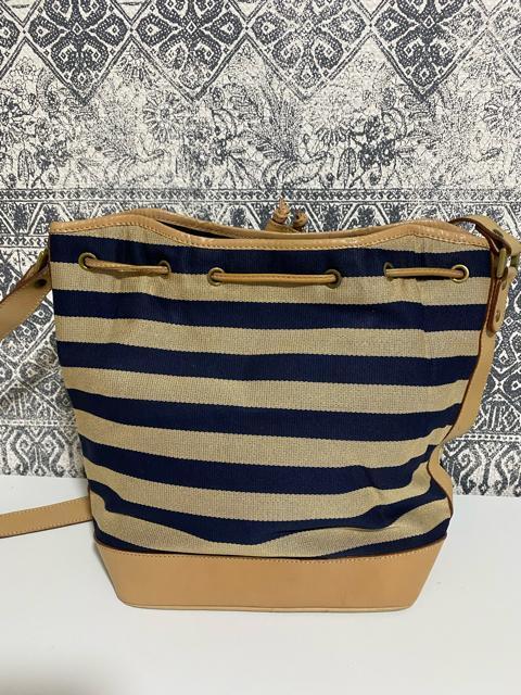 【良品】BALLY バリー ハンドバッグ ショルダーバッグ 肩掛け ブラック < ブランド  【良品】BALLY バリー ハンドバッグ ショルダーバッグ 肩掛け ブラック < ブランドの