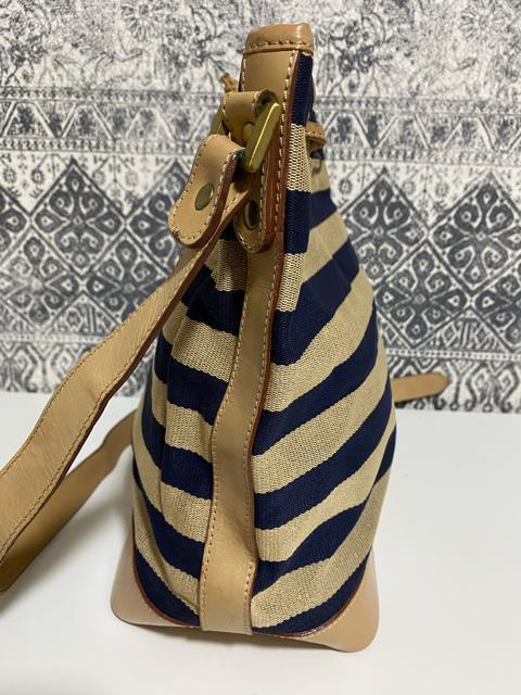 【良品】BALLY バリー ハンドバッグ ショルダーバッグ 肩掛け ブラック < ブランド  【良品】BALLY バリー ハンドバッグ ショルダーバッグ 肩掛け ブラック < ブランドの