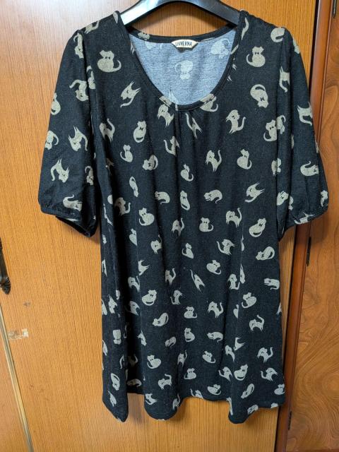 H ねこちゃん模様のチュニック < 女性ファッション  H ねこちゃん模様のチュニック  < 女性ファッションの