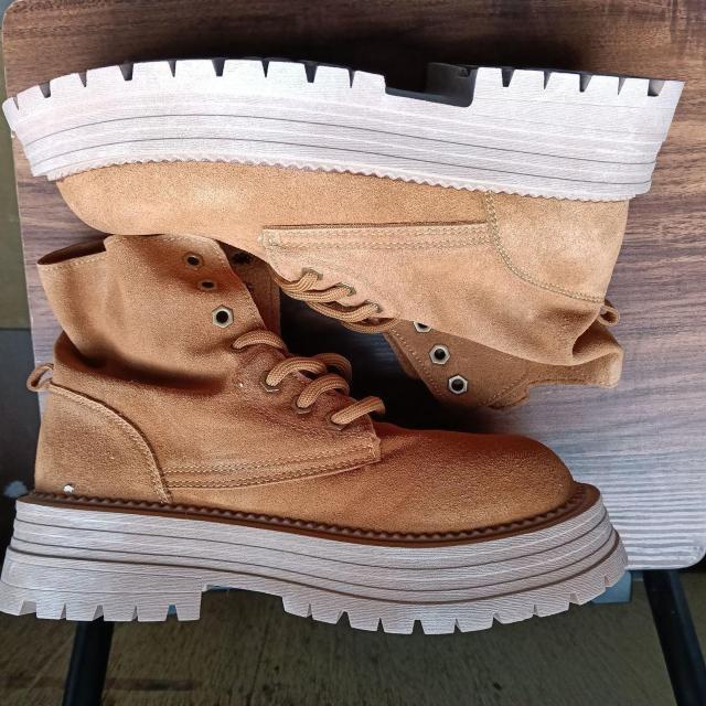 新品 23.5cm ブーツ スニーカー シューズ 靴 ブラウン レディース < 女性ファッション  新品 23.5cm ブーツ スニーカー シューズ 靴 ブラウン レディース < 女性ファッションの