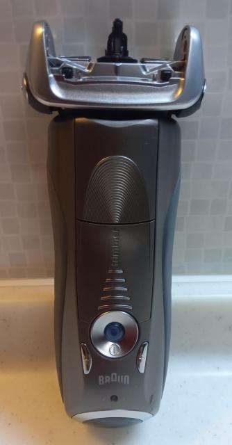 Brown �u���E�� Series7  �V���[�Y7 �[�d�� �V�F�[�o�[�P�[�X �V�i�֐n �� �Ɠd/AV�� 