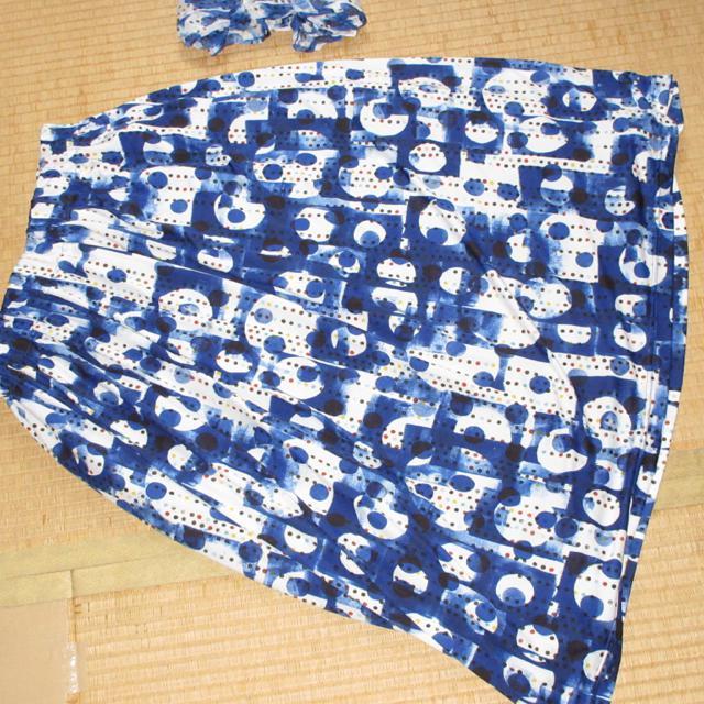 未使用☆ストール付*ロング丈スカート*レディース*春夏(ロイヤルブルー系) < 女性ファッション  未使用☆ストール付*ロング丈スカート*レディース*春夏(ロイヤルブルー系) < 女性ファッションの