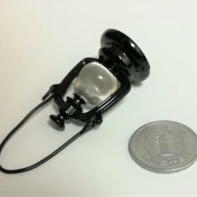 ミニチュア★ランタン★ランプ★ブラック★黒★リカちゃんにピッタリ♪ドールハウスに★色違い5色ございます★ < おもちゃ  ミニチュア★ランタン★ランプ★ブラック★黒★リカちゃんにピッタリ♪ドールハウスに★色違い5色ございます★ < おもちゃの