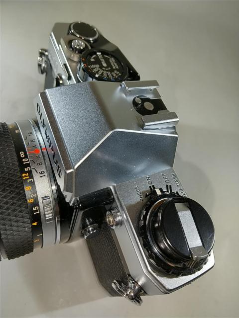 OLYMPUS OM 10 ���i + ZUIKO 50mm 1:1.8 �� �Ɠd/AV�� 