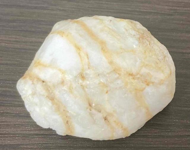 「ワイヤー作家」や「ジュエリー作家」の素材に阿波貴石「糸巻きカーネリアン(玉髄)」原石 < 女性ファッション  「ワイヤー作家」や「ジュエリー作家」の素材に阿波貴石「糸巻きカーネリアン(玉髄)」原石  < 女性ファッションの