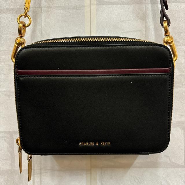即決 CHARLES&KEITH キーチェーン ショルダーバッグ < ブランド  即決 CHARLES&KEITH キーチェーン ショルダーバッグ < ブランドの