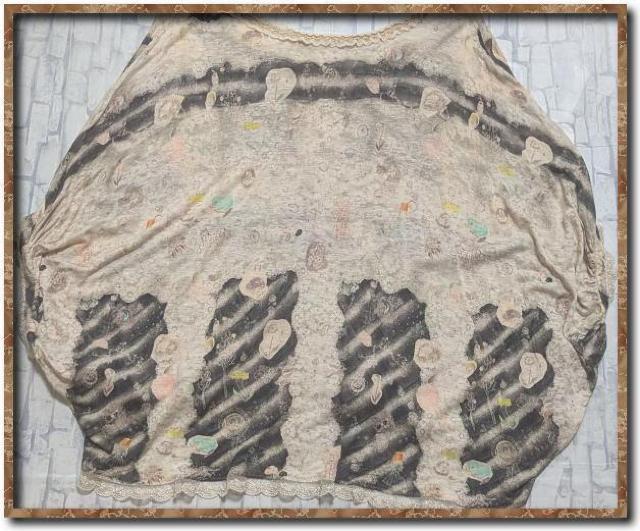 シェリーラファム レース付きプリントカットソー ベージュ < ブランド シェリーラファム レース付きプリントカットソー ベージュ < ブランドの