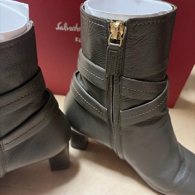 サルヴァトーレフェラガモ ハーフブーツ < ブランド サルヴァトーレフェラガモ ハーフブーツ < ブランドの