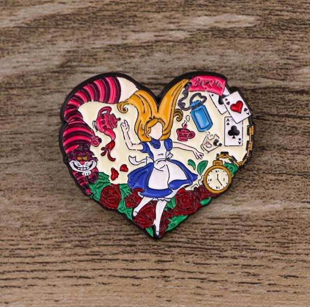 新品 不思議の国のアリス ピンブローチ ピンバッジ ピンズ < 女性アクセサリー/時計  新品 不思議の国のアリス ピンブローチ ピンバッジ ピンズ  < 女性アクセサリー/時計の