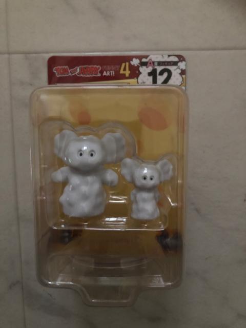 トム&ジェリー 雪だるまになったジェリーとタフィー フィギュア < アニメ/コミック/キャラクター  トム&ジェリー 雪だるまになったジェリーとタフィー フィギュア  < アニメ/コミック/キャラクターの