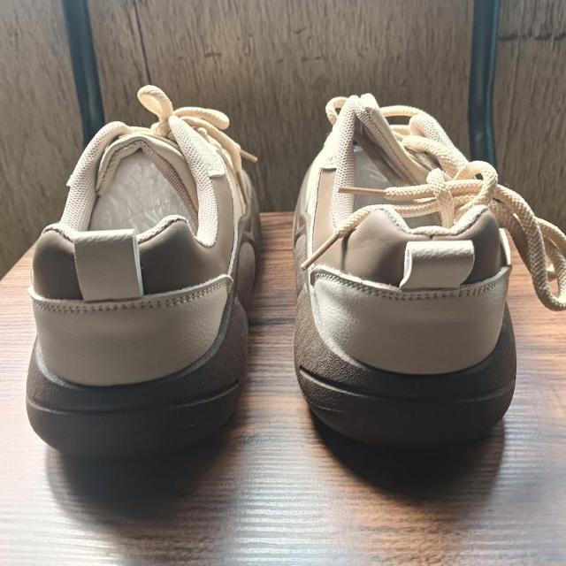 新品 24.5cm レディース スニーカー ベージュ シューズ 靴 カジュアル < 女性ファッション  新品 24.5cm レディース スニーカー ベージュ シューズ 靴 カジュアル < 女性ファッションの