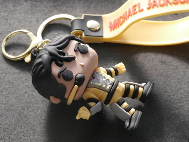 新品 マイケル・ジャクソン フィギュアマスコット キーホルダー バッグチャーム C < 男性ファッション 新品 マイケル・ジャクソン フィギュアマスコット キーホルダー バッグチャーム C < 男性ファッションの