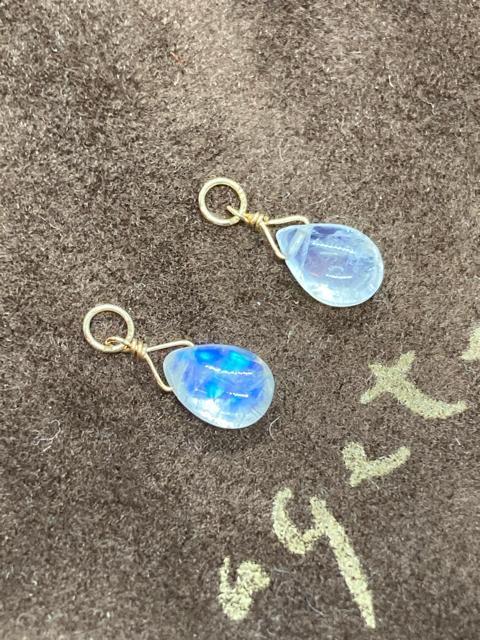 即決 未使用 agete アガット K10 ゴールド ストーン チャーム < ブランド 即決 未使用 agete アガット K10 ゴールド ストーン チャーム < ブランドの