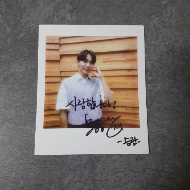 プリントサイン入りポラ3点(SEVENTEEN/ウジ/ドギョム/スングァン) < タレントグッズ プリントサイン入りポラ3点(SEVENTEEN/ウジ/ドギョム/スングァン) < タレントグッズの