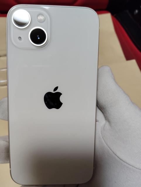 iPhone 13 128GB SIM�t���[ �X�^�[���C�g �{�� �o�b�e���[83% �N���A�P�[�X�t �� �Ɠd/AV�� 