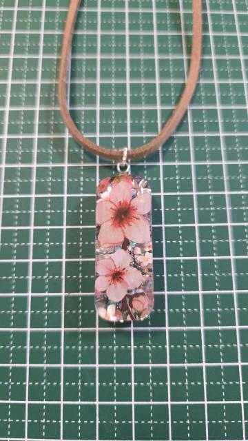 キラキラ素敵な桜レジンネックレス☆ハンドメイド レジンネックレス 桜ネックレス 春ネックレス 桜ペンダント レディース < 女性アクセサリー/時計 キラキラ素敵な桜レジンネックレス☆ハンドメイド レジンネックレス 桜ネックレス 春ネックレス 桜ペンダント レディース < 女性アクセサリー/時計の