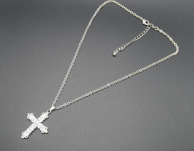 �V�i�S�X�����P�n�A���e�B�[�N���X�g�[���\���˃N���X�l�b�N���X �� �����A�N�Z�T���[/���v�� 