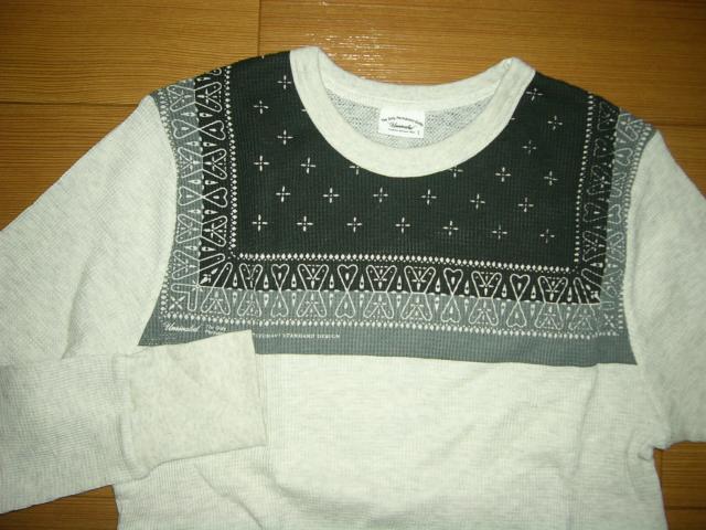 新品アンライバルドUNRIVALEDカットソー1バンダナ柄ロンTシャツ < ブランド  新品アンライバルドUNRIVALEDカットソー1バンダナ柄ロンTシャツ < ブランドの