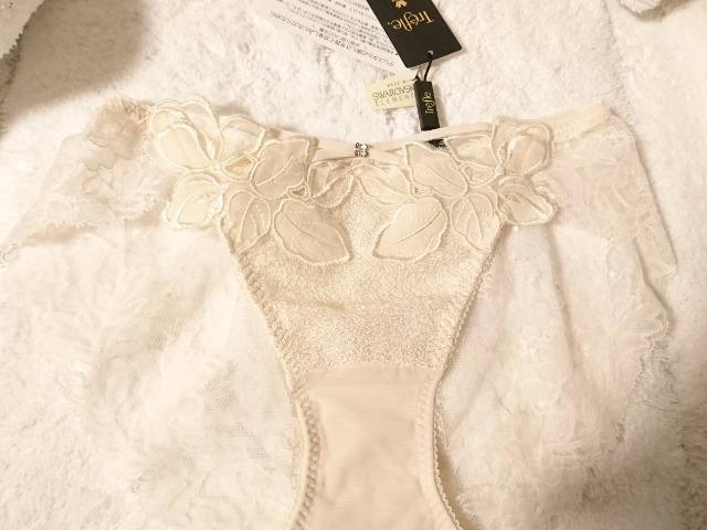 Trefle/トレフル/88G/椿/ノーマルスタンダードショーツ/M/BEパールベージュ/豪華総レース < 女性ファッション  Trefle/トレフル/88G/椿/ノーマルスタンダードショーツ/M/BEパールベージュ/豪華総レース < 女性ファッションの
