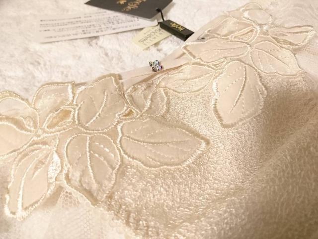 Trefle/トレフル/88G/椿/ノーマルスタンダードショーツ/M/BEパールベージュ/豪華総レース < 女性ファッション  Trefle/トレフル/88G/椿/ノーマルスタンダードショーツ/M/BEパールベージュ/豪華総レース < 女性ファッションの