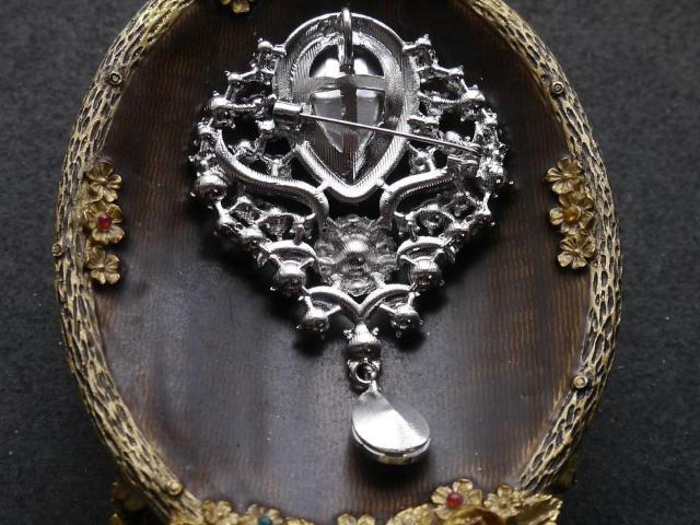 新品アンティーク調キラキラ黒系ストーンブローチ ペンダントトップにも 大きめ ゴシック クラシック ヴィンテージ風 ヴィクトリアン < 女性アクセサリー/時計  新品アンティーク調キラキラ黒系ストーンブローチ ペンダントトップにも 大きめ ゴシック クラシック ヴィンテージ風 ヴィクトリアン < 女性アクセサリー/時計の