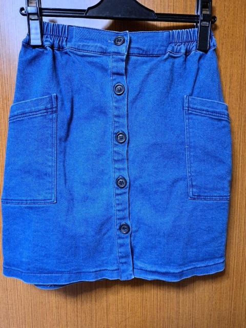 B 伸縮性のあるスカート < 女性ファッション  B 伸縮性のあるスカート  < 女性ファッションの