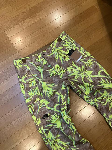 THE NORTH FACE  size M  スノー パンツ 総柄  ノースフェイス ハイクオリティ < ブランド  THE NORTH FACE  size M  スノー パンツ 総柄  ノースフェイス ハイクオリティ < ブランドの