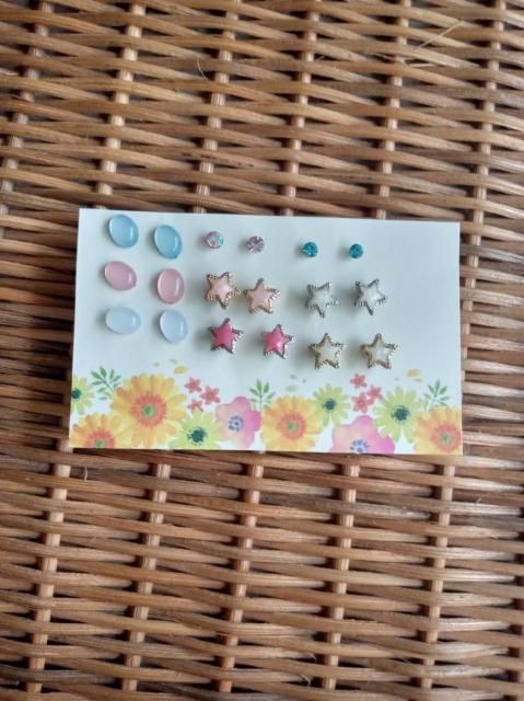 ☆お得☆ラインストーン スター オーバル ピアス セット 9 < 女性アクセサリー/時計  ☆お得☆ラインストーン スター オーバル ピアス セット 9  < 女性アクセサリー/時計の