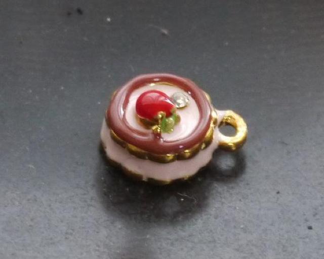 デコ電アクセ手芸パーツ 苺サンドクッキーチャームピンク < ペット/手芸/園芸  デコ電アクセ手芸パーツ 苺サンドクッキーチャームピンク < ペット/手芸/園芸の
