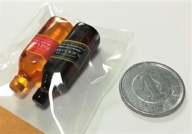 ミニチュア★ジョニーウォーカー★ジョニ黒&赤★ドールハウスに★ < おもちゃ ミニチュア★ジョニーウォーカー★ジョニ黒&赤★ドールハウスに★ < おもちゃの