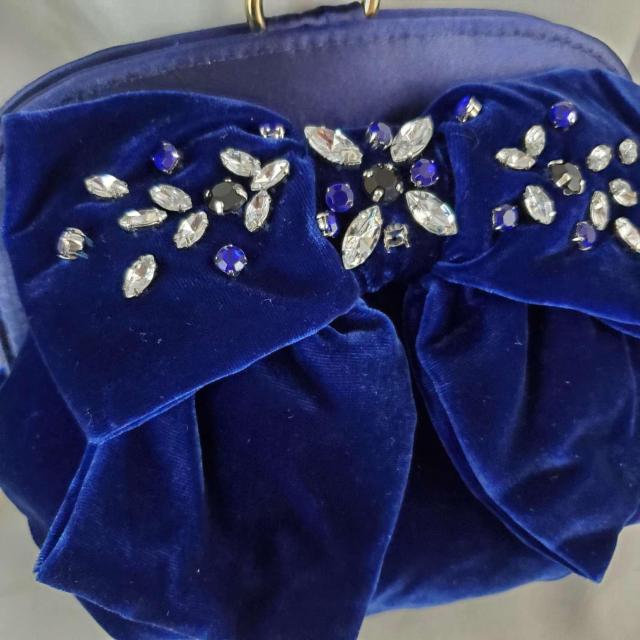 込み★ラピュイ★ラインストーン&リボンデザインパーティーバック★ < 女性ファッション  込み★ラピュイ★ラインストーン&リボンデザインパーティーバック★ < 女性ファッションの