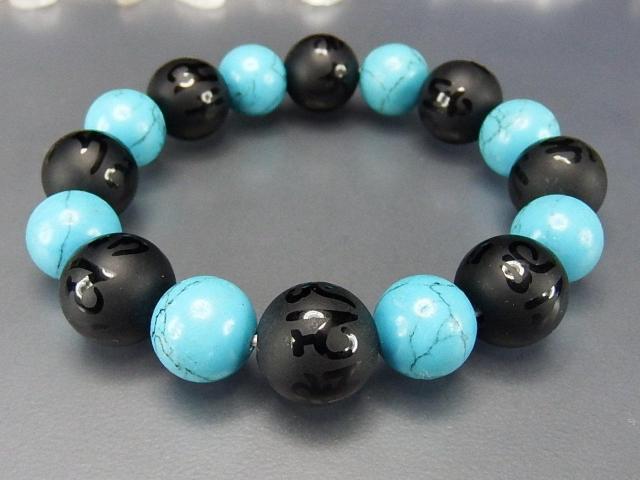 天然石フロストオニキス六字真言約14mm人工ターコイズ約12mmブレスレット810-138a < 男性アクセサリー/時計  天然石フロストオニキス六字真言約14mm人工ターコイズ約12mmブレスレット810-138a < 男性アクセサリー/時計の