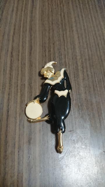 新品●ピエロ●ブローチ < 女性アクセサリー/時計  新品●ピエロ●ブローチ  < 女性アクセサリー/時計の