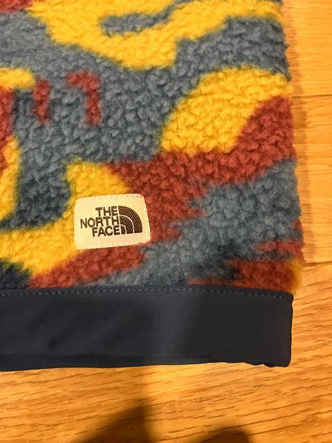 THE NORTH FACE フリースジャケット総柄 大きいsizeXLレトロ < ブランド  THE NORTH FACE フリースジャケット総柄 大きいsizeXLレトロ < ブランドの