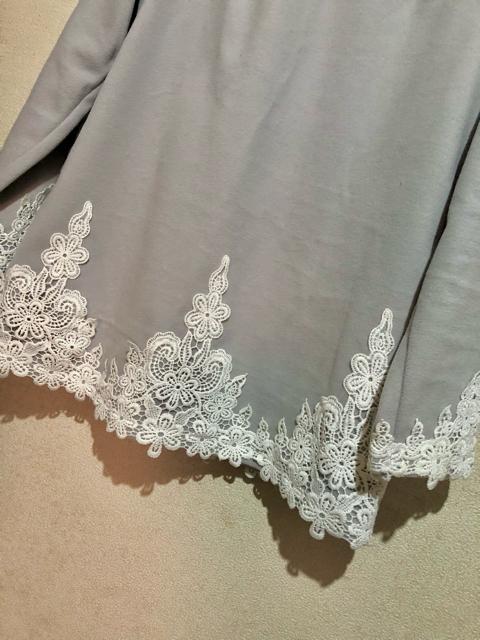 裾、袖レース仕様 オシャレなカットソー < 女性ファッション  裾、袖レース仕様 オシャレなカットソー < 女性ファッションの