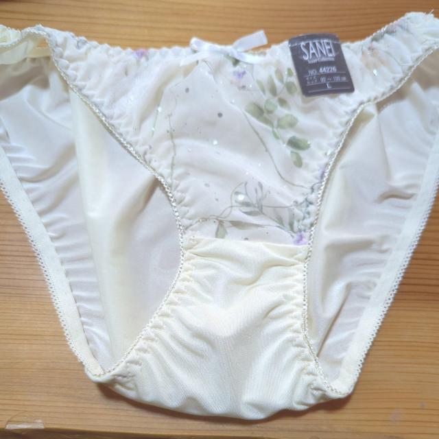 �V�i�ߗ� ���F�̃��[�t�� L 