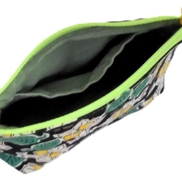 yPUpzANNA SUIAiXCF`F[~nt@Xi[|[`  t@bV 