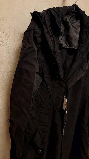 �V�iROEN���G�� LAYERED FRILL DRAPE MODS COAT S �� �u�����h�� 