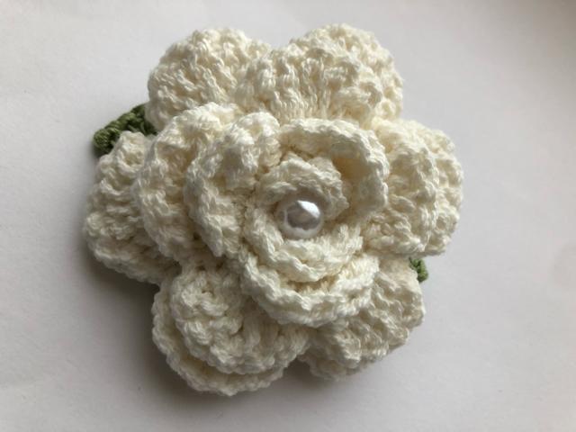 ハンドメイド  ストールピン 大きめ 薔薇 ホワイト コットン < 女性ファッション  ハンドメイド  ストールピン 大きめ 薔薇 ホワイト コットン < 女性ファッションの