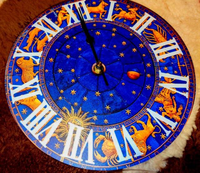 新品 十二星座 掛け時計 新品 アナログ オシャレ インテリア おしゃれ 12星座 宇宙 惑星 星 月 夜空 流れ星 ロマンチック < インテリア/ライフ  新品 十二星座 掛け時計 新品 アナログ オシャレ インテリア おしゃれ 12星座 宇宙 惑星 星 月 夜空 流れ星 ロマンチック  < インテリア/ライフの