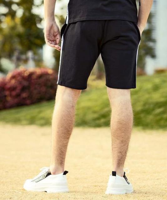 ☆ウノピュウノウグァーレトレリラックス ロゴ スウェットパンツ ハーフパンツ 短パン ショートパンツ/メンズ/S☆新作モデル < 男性ファッション ☆ウノピュウノウグァーレトレリラックス ロゴ スウェットパンツ ハーフパンツ 短パン ショートパンツ/メンズ/S☆新作モデル < 男性ファッションの