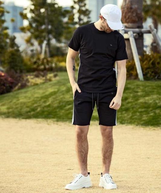 ☆ウノピュウノウグァーレトレリラックス ロゴ スウェットパンツ ハーフパンツ 短パン ショートパンツ/メンズ/S☆新作モデル < 男性ファッション ☆ウノピュウノウグァーレトレリラックス ロゴ スウェットパンツ ハーフパンツ 短パン ショートパンツ/メンズ/S☆新作モデル < 男性ファッションの