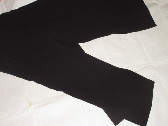 シンプル*ワイドパンツ*ガウチョ(ブラック)UNIQLO < ブランド シンプル*ワイドパンツ*ガウチョ(ブラック)UNIQLO < ブランドの