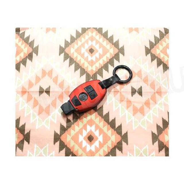 超LED】メルセデスベンツ 専用スマートキー カバー TypeA ストラップ付 ブルー < 自動車/バイク 超LED】メルセデスベンツ 専用スマートキー カバー TypeA ストラップ付 ブルー < 自動車/バイク