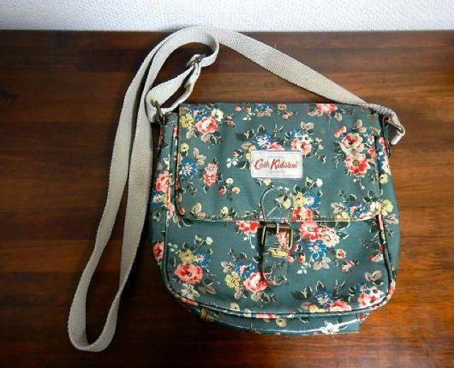 ◆Cath Kidston キャスキッドソン ショルダーバッグ 中古品 < 女性ファッション  ◆Cath Kidston キャスキッドソン ショルダーバッグ 中古品  < 女性ファッションの