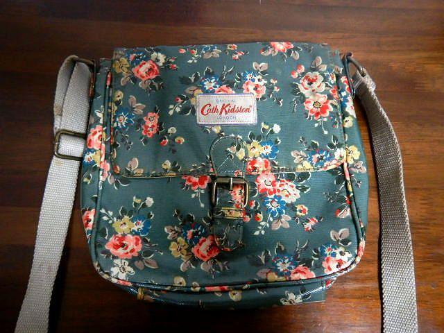 ◆Cath Kidston キャスキッドソン ショルダーバッグ 中古品 < 女性ファッション  ◆Cath Kidston キャスキッドソン ショルダーバッグ 中古品 < 女性ファッションの
