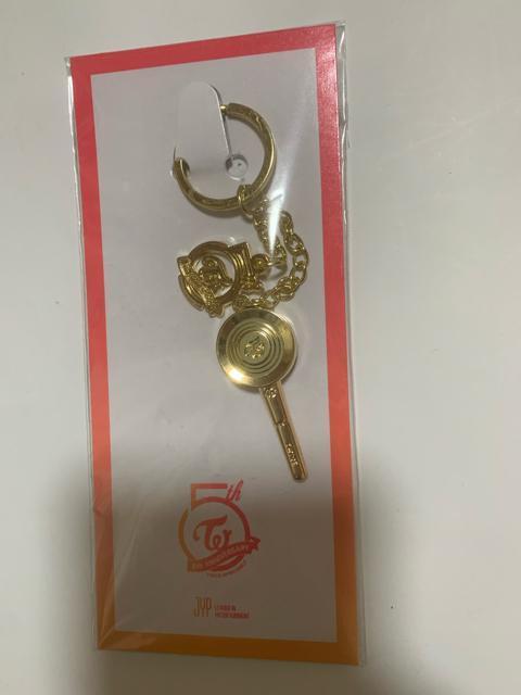 TWICE ファンクラブ会員継続特典 ペンライトキーホルダー < タレントグッズ TWICE ファンクラブ会員継続特典 ペンライトキーホルダー < タレントグッズの
