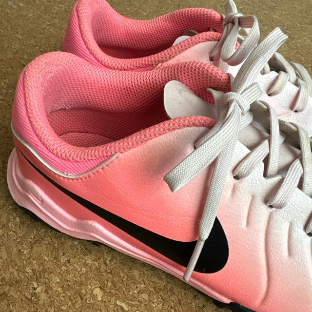 23cm サッカートレーニングシューズ トレシュー NIKE ティエンポレジェンド10 < レジャー/スポーツ  23cm サッカートレーニングシューズ トレシュー NIKE ティエンポレジェンド10 < レジャー/スポーツの