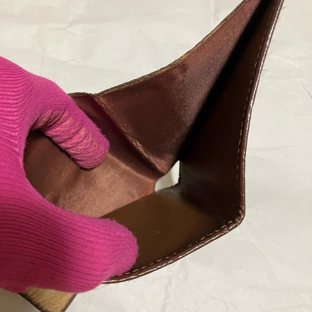 【ヴィンテージ】【ノーブランド扱い】毛 / レザー 二つ折り財布(小銭入れなし) < 男性ファッション 【ヴィンテージ】【ノーブランド扱い】毛 / レザー 二つ折り財布(小銭入れなし) < 男性ファッションの