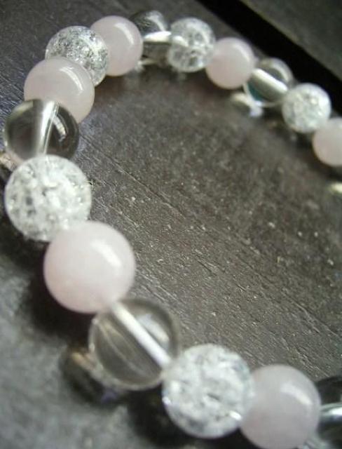 ☆恋愛運☆ローズクォーツxクラック水晶x水晶ブレスレット < 女性アクセサリー/時計 ☆恋愛運☆ローズクォーツxクラック水晶x水晶ブレスレット < 女性アクセサリー/時計の